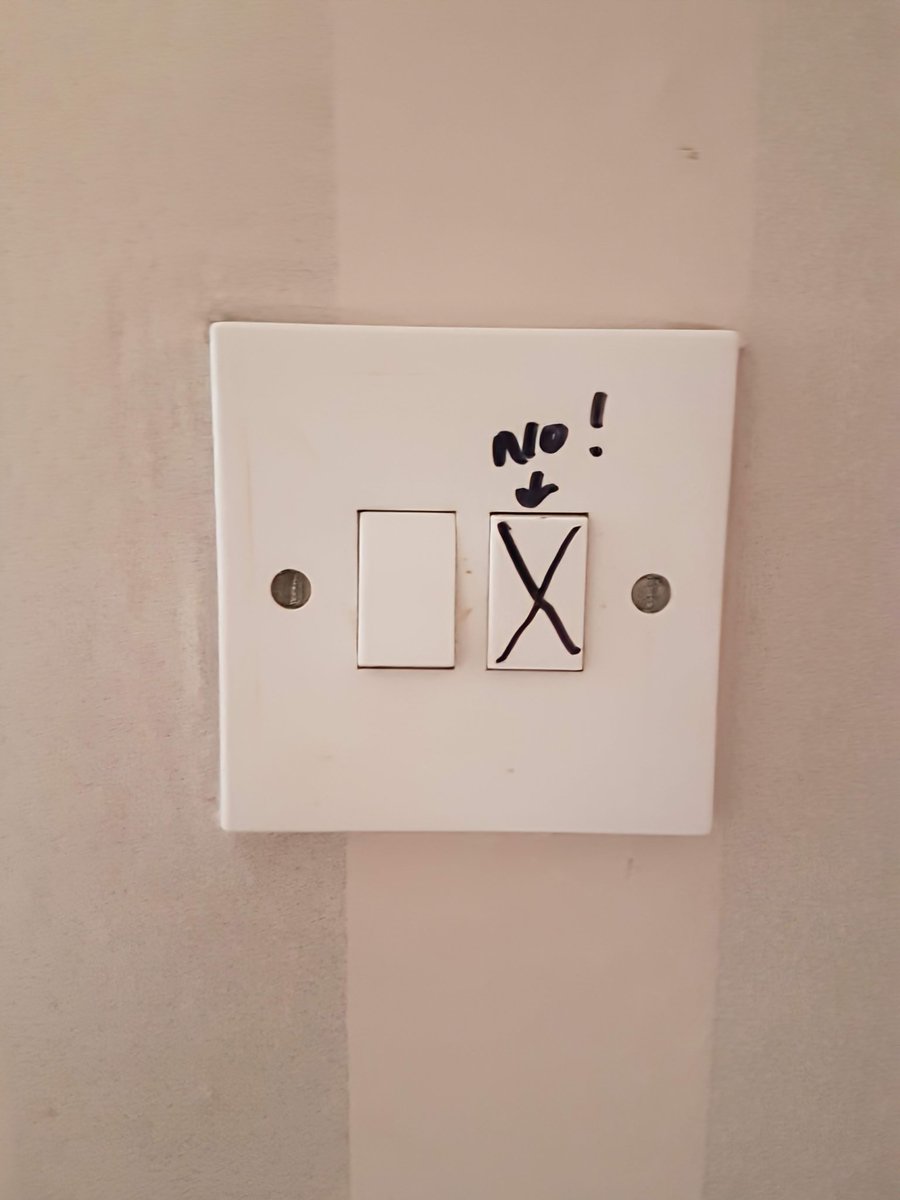 MotoNutJob's tweet photo. #ThrowbackFriday #fucktherules
To quote Gary Newman
Are friends electric
No no they're not https://t.co/9I1GK3MPFY