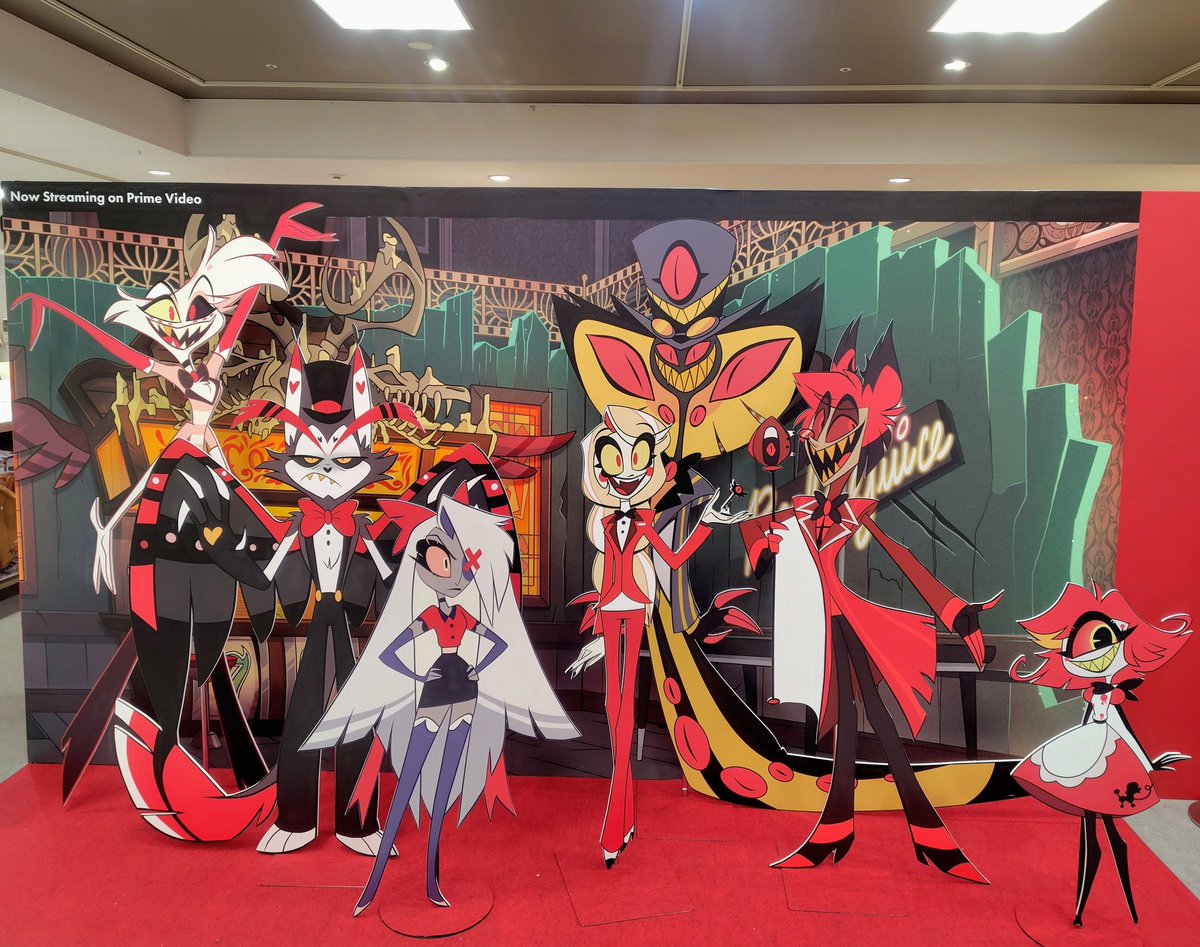 Alastor cutout still has part of the background 😂