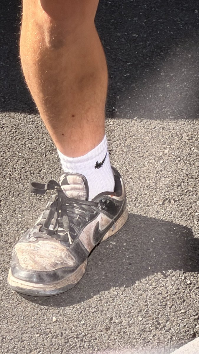LadsInWhiteSox's tweet photo. Love when a hot mechanic turns up at your house!
#Chav #Scally #Alpha #Tradie #Findom #Sneakers #Trainers #Boots #Nike #Adidas #Vans #Whitesocks #Socks #GaySocks #Gay #GayMan #Man #Men #GayFetish
#SneakerPorn #InstaGay #Dominate #PayPig #Jock #BadBoy #SmellySocks
#SocksFetish https://t.co/Muq3Ihuw30