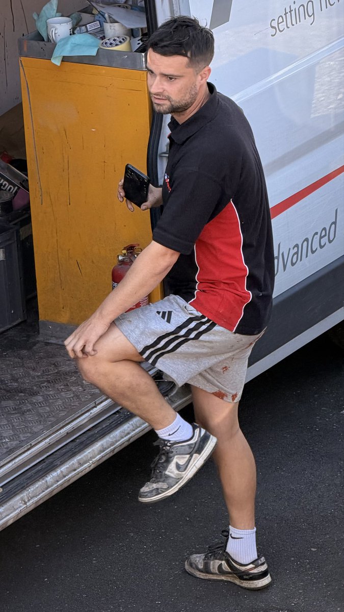 LadsInWhiteSox's tweet photo. Love when a hot mechanic turns up at your house!
#Chav #Scally #Alpha #Tradie #Findom #Sneakers #Trainers #Boots #Nike #Adidas #Vans #Whitesocks #Socks #GaySocks #Gay #GayMan #Man #Men #GayFetish
#SneakerPorn #InstaGay #Dominate #PayPig #Jock #BadBoy #SmellySocks
#SocksFetish https://t.co/Muq3Ihuw30