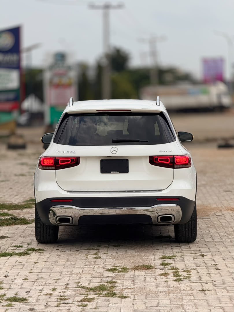 Uncle_Imyyy's tweet photo. 🚘 MERCEDES-BENZ GLB250
Foreign used 
📅2021 Model 
🛣️70k Miles 
✅Original duty ☑️
💰₦ 43m
📍Abuja https://t.co/zvWl16a3ql