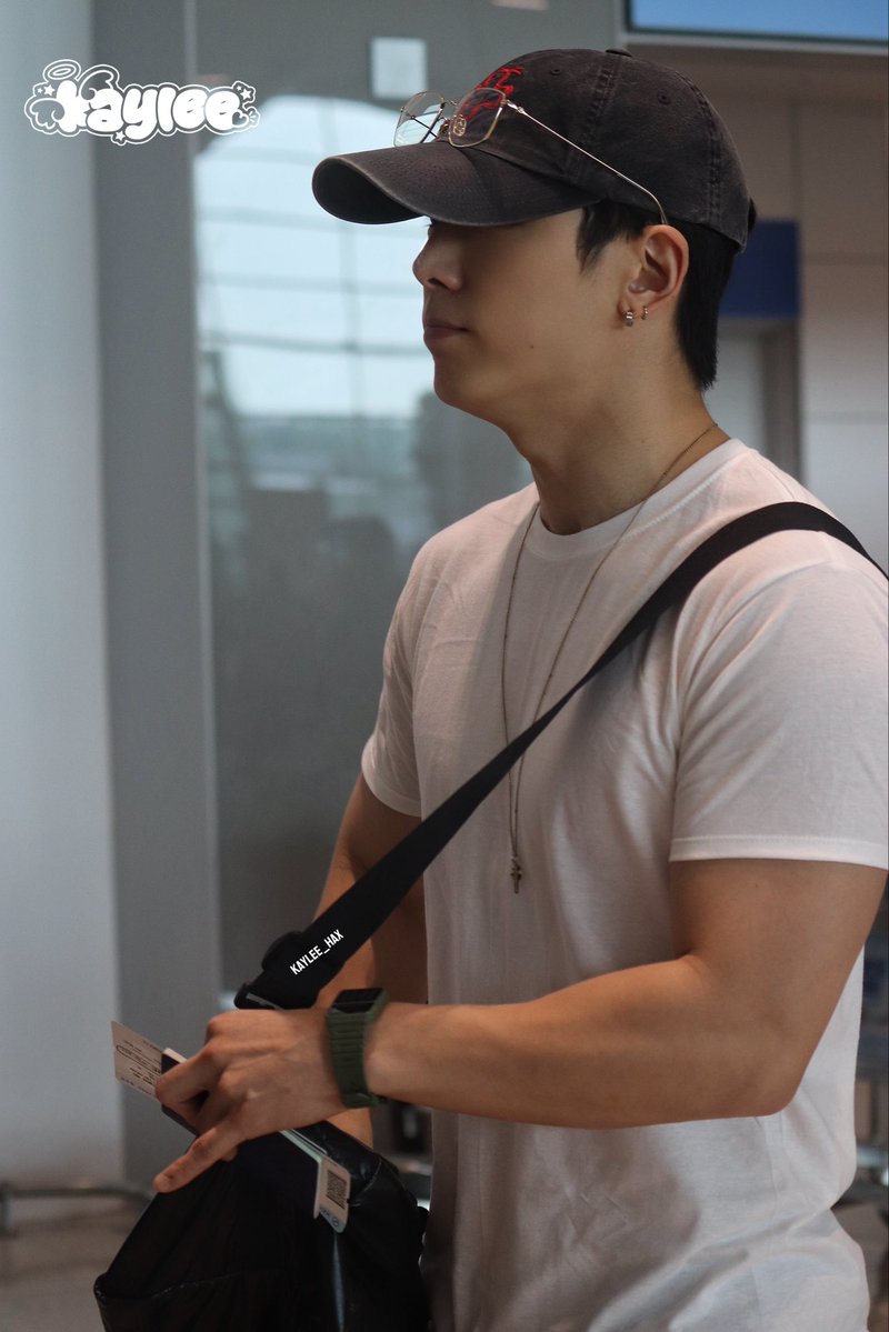 kaylee_hax's tweet photo. 260703 ICN
#iKON #아이콘 #김지원 #BOBBY #바비 #バビ@bobbyranika https://t.co/PVhUiiCy6j
