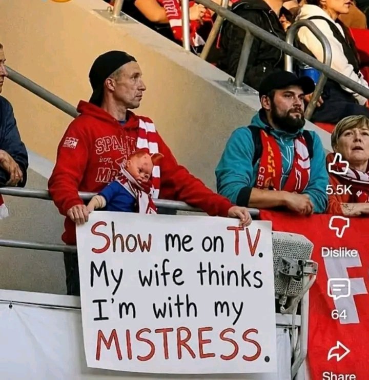utd_elius's tweet photo. Camera man saved a brother 😂 https://t.co/FWcCl19Tlw