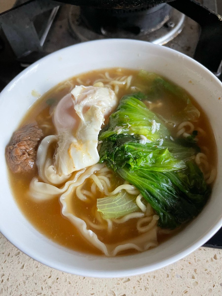 mhako08's tweet photo. [From dorm room instant noodles to my own mini-kitchen full of veggies u0026 laughter – grown-up hits different this year!]， https://t.co/5ST8GH9hj4