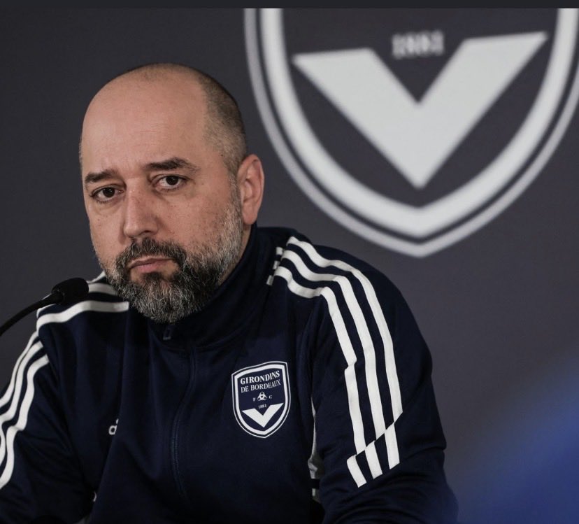 nbdx_33's tweet photo. Votre avis m’intéresse.
Vous préférez :
✅ Que Sparta reprenne le club ?
Ou
❌ Que Sparta parte, même si cela signifie que Lopez abandonne et que le club soit liquidé ?
#girondins #bordeaux #reprise https://t.co/i88wXFptE4