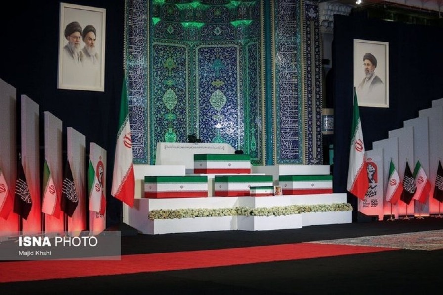 ShaykhSulaiman's tweet photo. JUST IN: THE FUNERAL CEREMONY OF GRAND AYATOLLAH ALI KHAMENEI &amp; HIS FAMILY MEMBERS HAS BEGUN https://t.co/26eBeJKSdV
