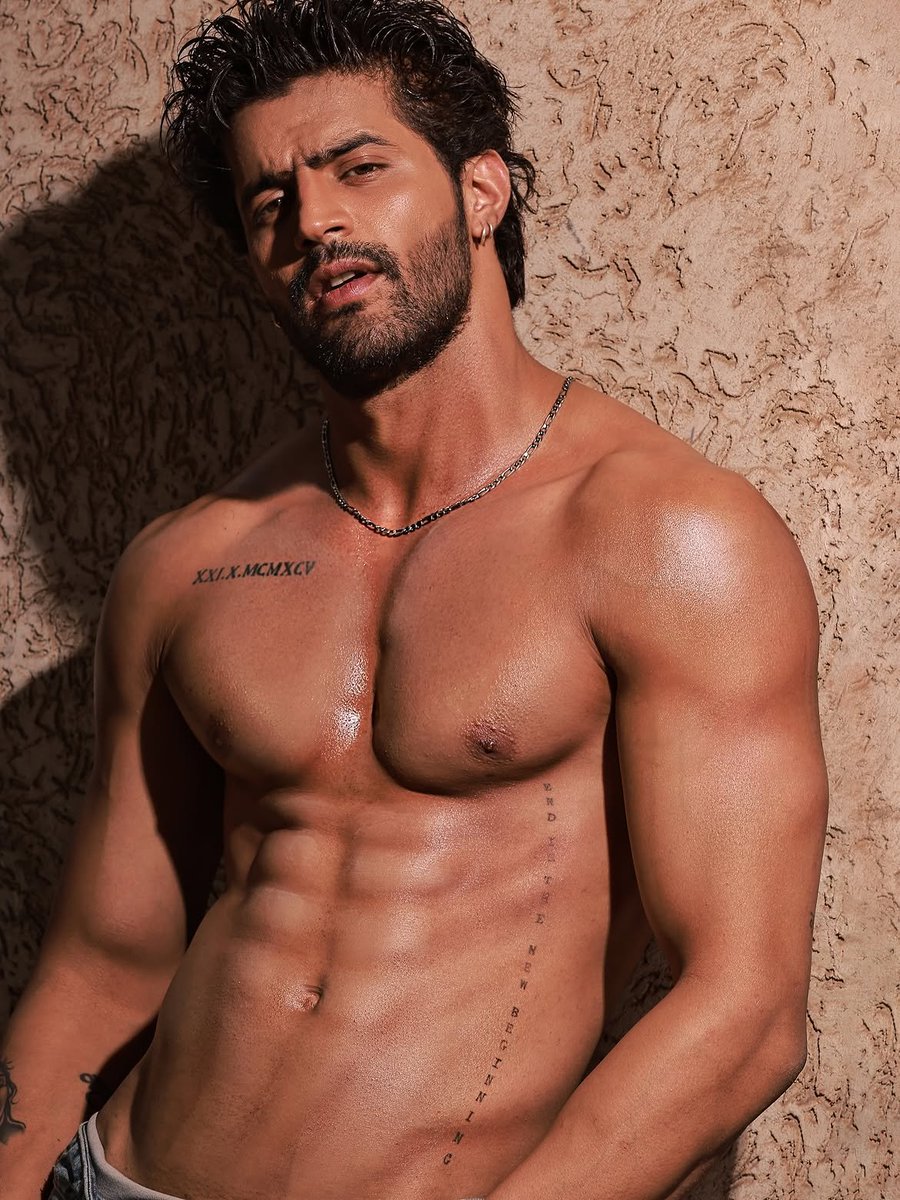 weakforyouu's tweet photo. #sorabbedi #splitsvilla #splitsvilla16 https://t.co/1xPI66rZgP