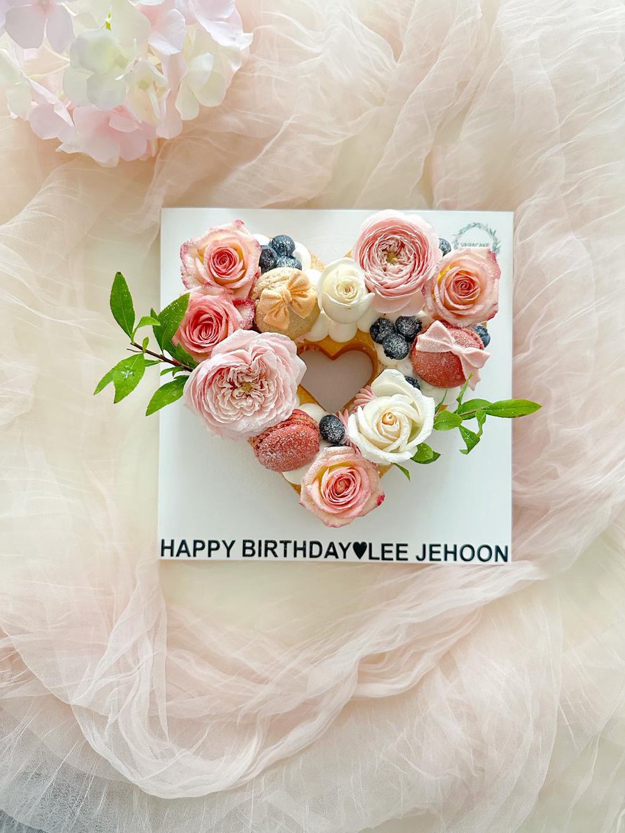 leejehoon_jp's tweet photo. https://t.co/wtsGU5qPgF
　
本日COMPANY ON様にイ・ジェフンさんの誕生日プレゼントをお届けいたしました！
詳しい内容はInstagramチームアカウントのポストでご覧ください！ https://t.co/VQ2vNg6HLH