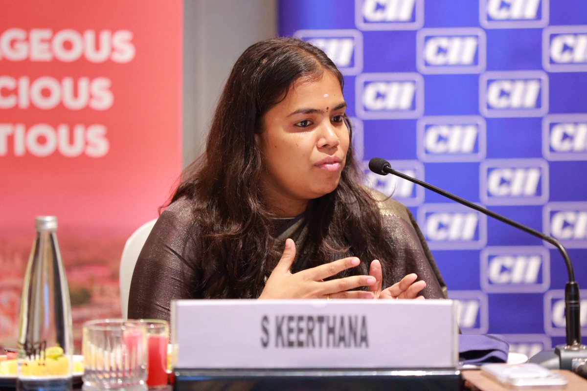 Keerthana4VNR's tweet photo. Enjoyed a productive discussion with industry leaders at the CII Coimbatore NXT Breakfast Meeting. Coimbatore has long been a pillar of Tamil Nadu's industrial strength, and together we explored how we can build on that legacy through better infrastructure, stronger manufacturing, new-age industries, and a true partnership between Government and enterprise.

#CMJosephVijay‌ #TamilNadu