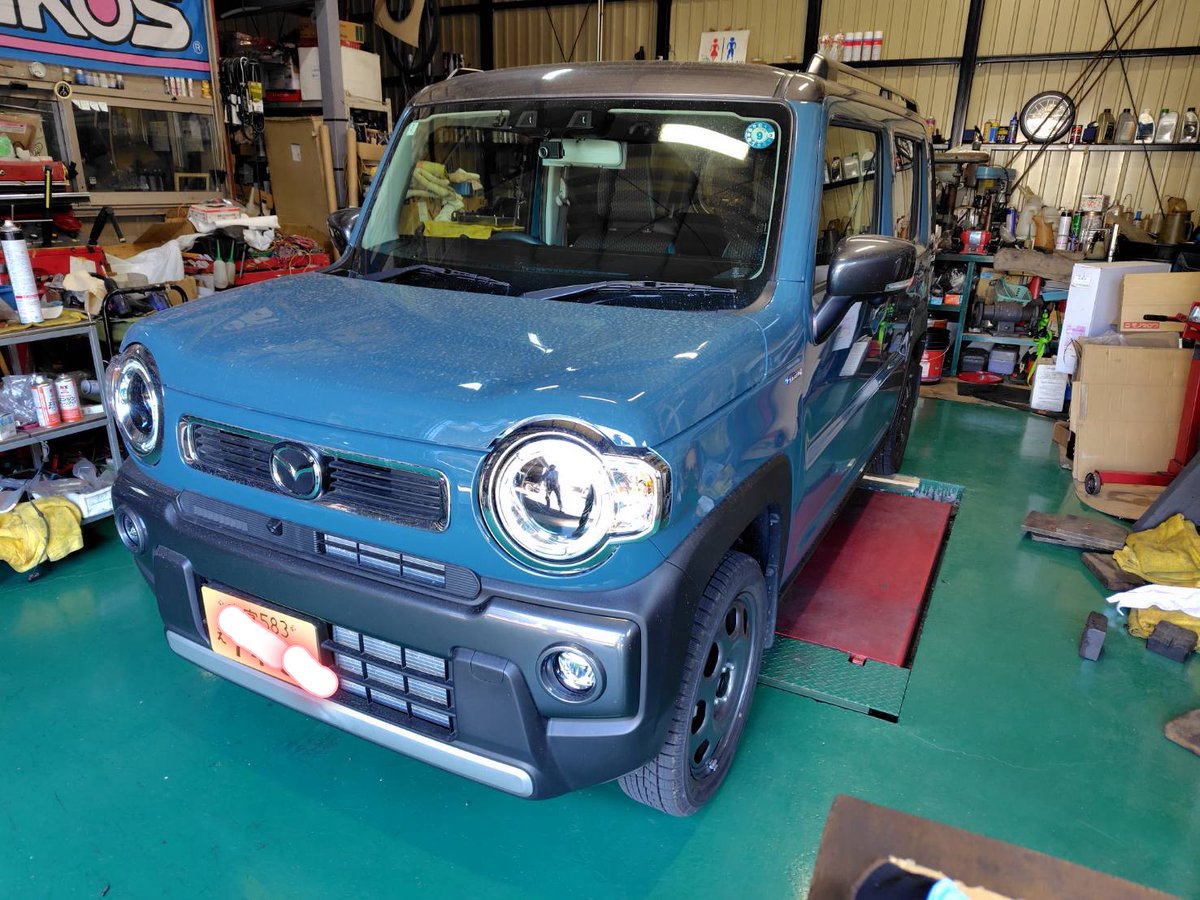 evoltecjapan's tweet photo. 🔋EVOTEC施工事例
マツダ フレアクロスオーバー(アイドリングストップ車)に EV-45B19R1 を搭載
装着後、実際にバイパス・一般道を走行いただいたお客様より
「出だし、加速が体感できるぐらい違う」
「(奥様)キビキビ走るような気がする」
とのご感想をいただきました🚗⚡
搭載から3か月ほど経過、快調に走行中！！
アイドリングストップ解除なしでも問題なく使用中です。
#EVOTEC #リチウムバッテリー #マツダ #フレアクロスオーバー