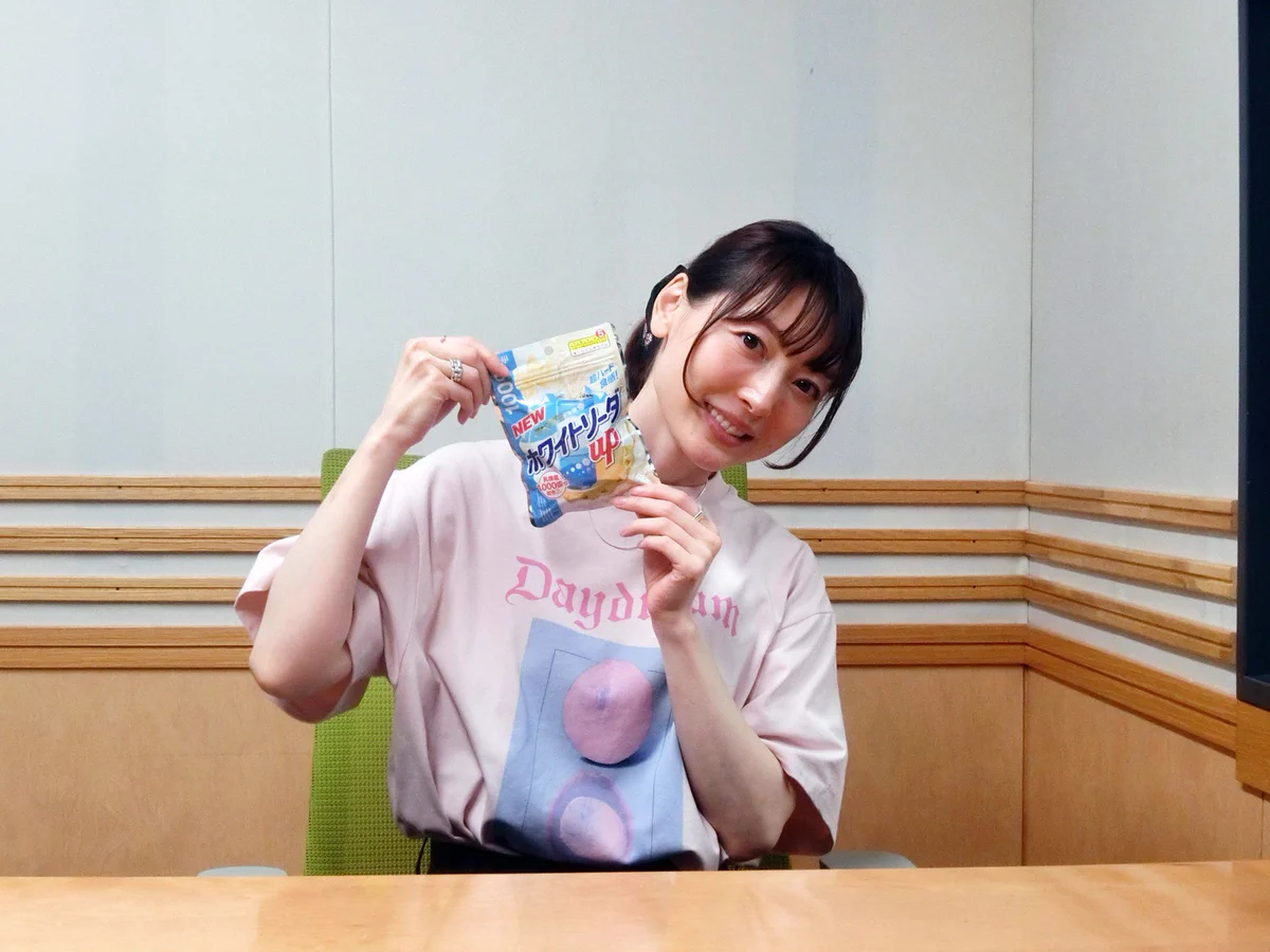 明治 presents 花澤香菜のひとりでできるかな？ on X: 
