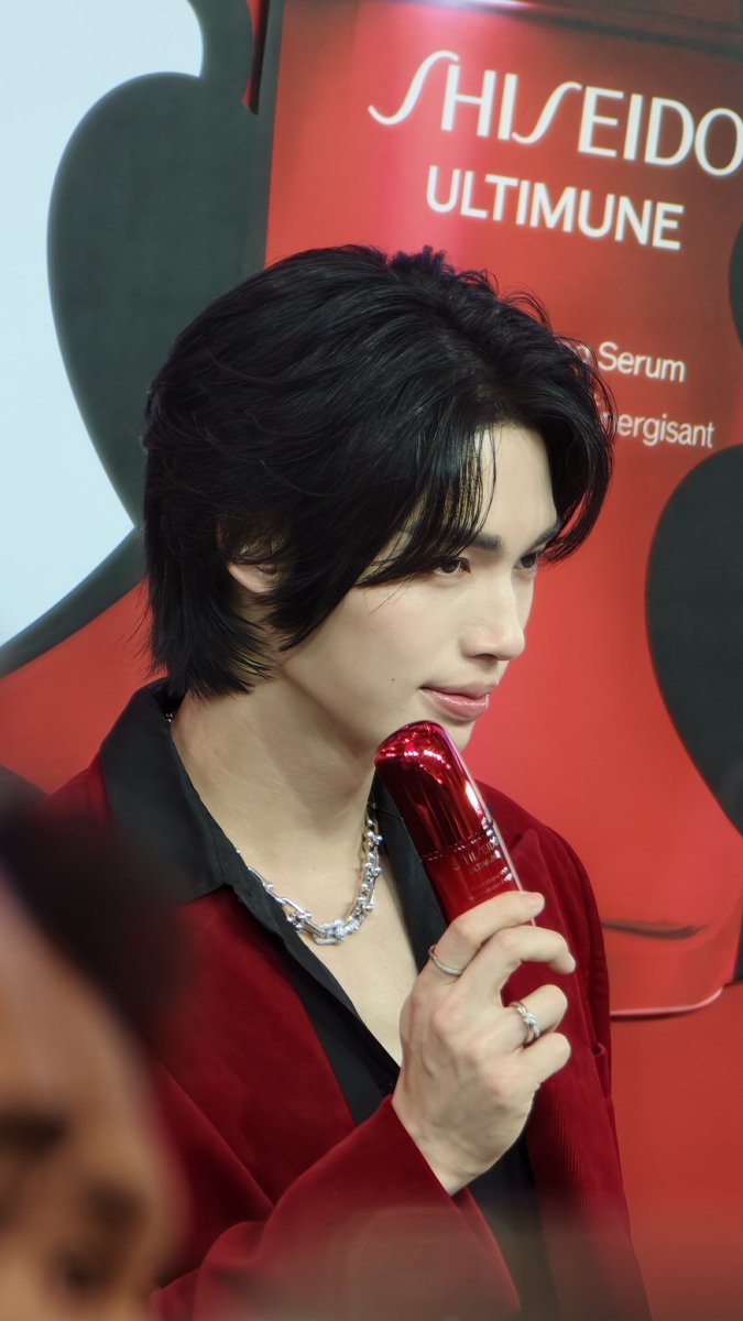 PSD_Miko's tweet photo. หล่อตะโกน พี่วินทั้งใจ 🥹🐰💚

WIN ULTIMUNE STUDIO CTW 

#WINwithULTIMUNE
#ULTIMUNESTUDIOatCENTRALWORLD
#SHISEIDO #ShiseidoThailand
#winmetawin https://t.co/MXdHhmb6We