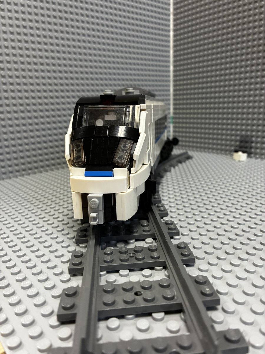 LegoLegonw5bf's tweet photo. 初投稿です、サンダーバード を作ってみました https://t.co/Q0IwODabIi