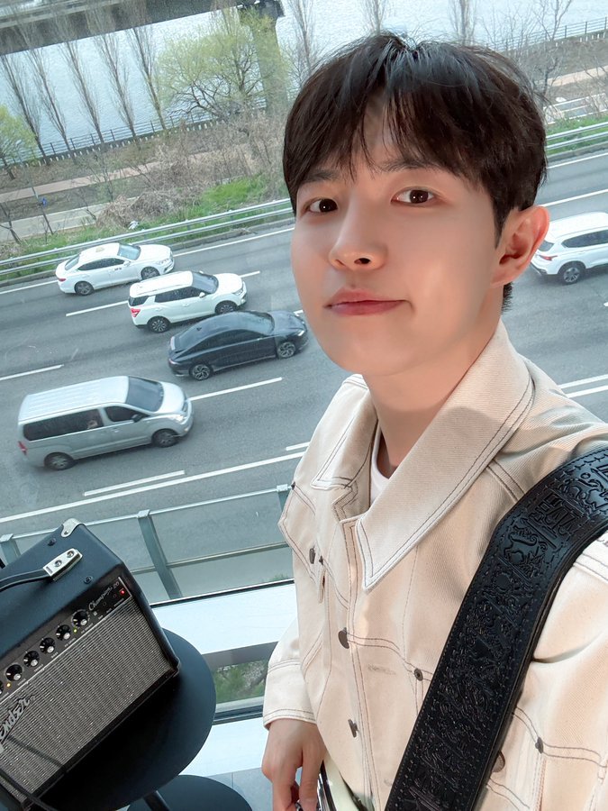 T8C6fFAK6xRdtsO's tweet photo. 재환시❣️

#김재환 #KIMJAEHWAN https://t.co/k6TOXjlZfJ