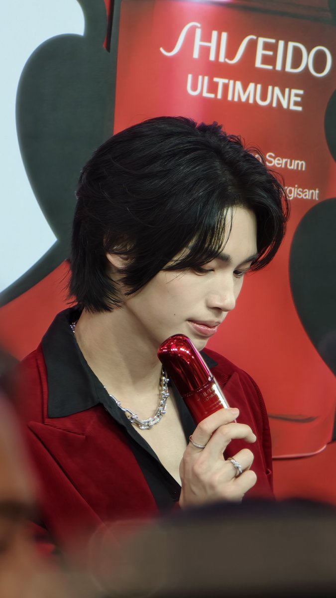 PSD_Miko's tweet photo. หล่อตะโกน พี่วินทั้งใจ 🥹🐰💚

WIN ULTIMUNE STUDIO CTW 

#WINwithULTIMUNE
#ULTIMUNESTUDIOatCENTRALWORLD
#SHISEIDO #ShiseidoThailand
#winmetawin https://t.co/MXdHhmb6We