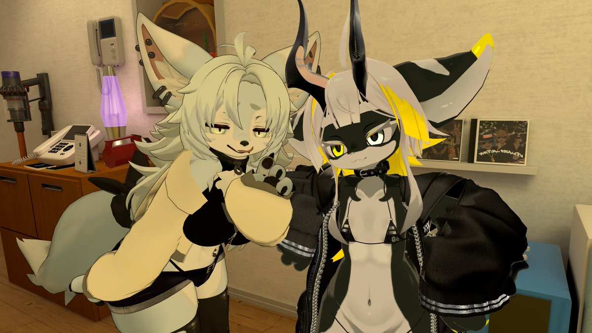 mameSyake64's tweet photo. 最近なにもつぶやいて無かったからまとめて
・ジルちゃん購入でうきうき（ジル）
・5月から運動部開始！7/2で6回目（ジル）
・友達のケモノと写真1（灰島）
・友達のケモノと写真2（ジル）

情報量多すぎるかも https://t.co/vBngOKo7mC
