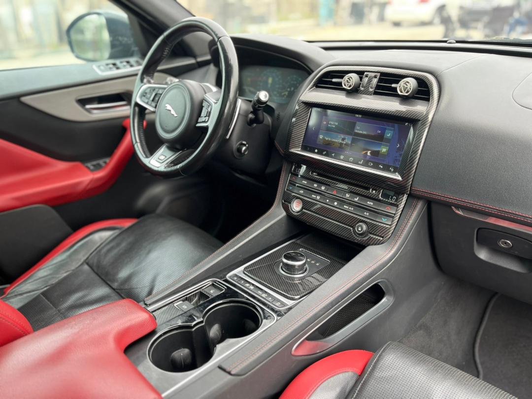 plug_xxx_'s tweet photo. Jaguar F-pace S (2017) Direct Tok

Urgent buyer needed asap!!

Help me sell this I'll give you 300k after sale. Pls help me repost everywhere. I want it sold under 24 - 48hrs. Urgent cash grab

Going for 36m

dm 09066501729 for more information

Location: Lagos, Ojodu https://t.co/21wti3t1wH
