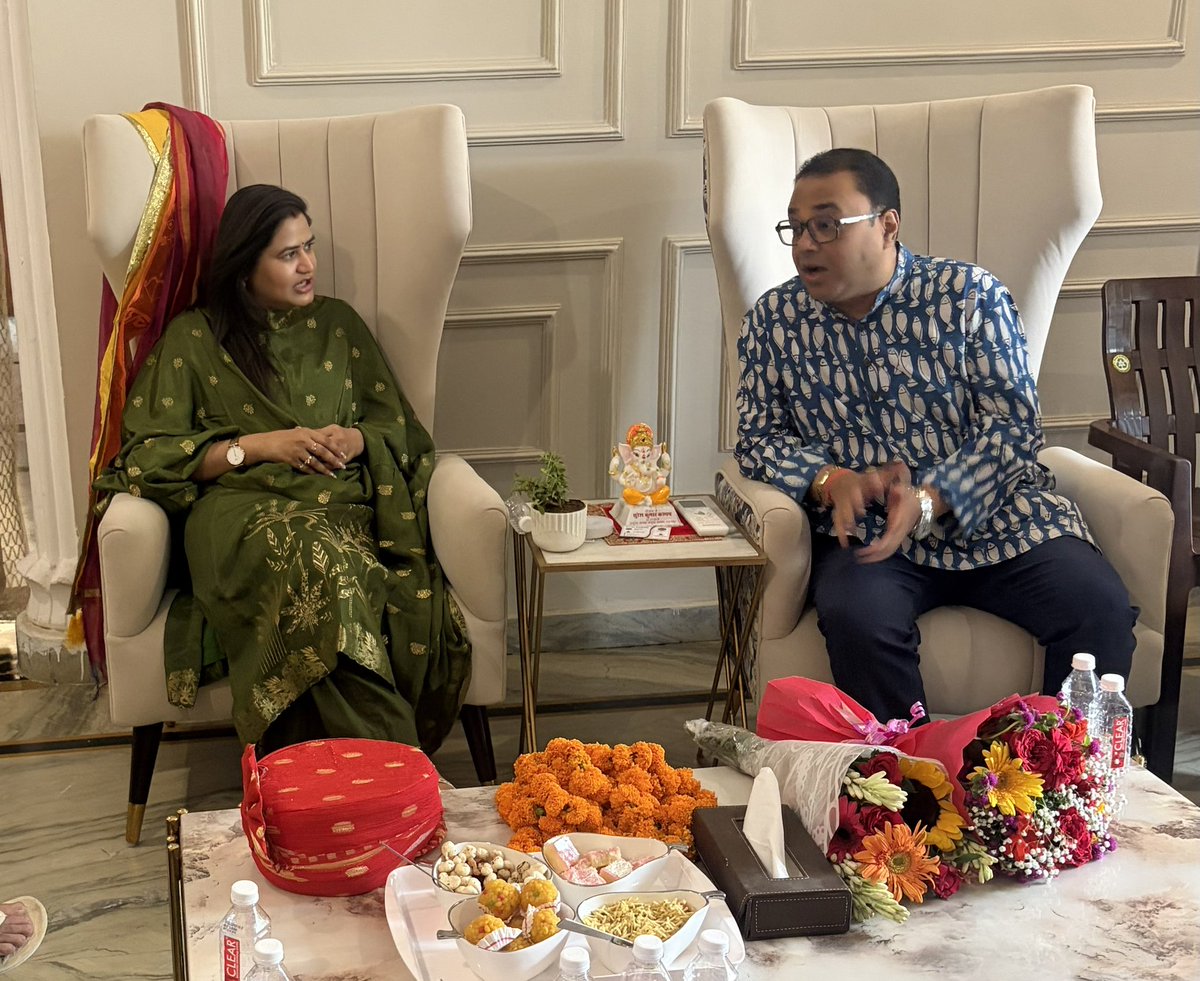 Surojit_Dasgupt's tweet photo. It was a privilege to meet the young, dynamic & inspiring Ms. @mahamedhaanagar Ji, newly appointed Secretary, BJP Uttar Pradesh. 

Despite her busy schedule, she took time to understand the work of @NOFAAFederation – Noida Federation of Apartment Owners Association and our initiatives for the welfare of residents in high-rise societies across Noida & Greater Noida. Grateful for her assurance of support for resident-centric initiatives.

Wishing her every success in her new role. Looking forward to working together for stronger, safer & more vibrant communities.