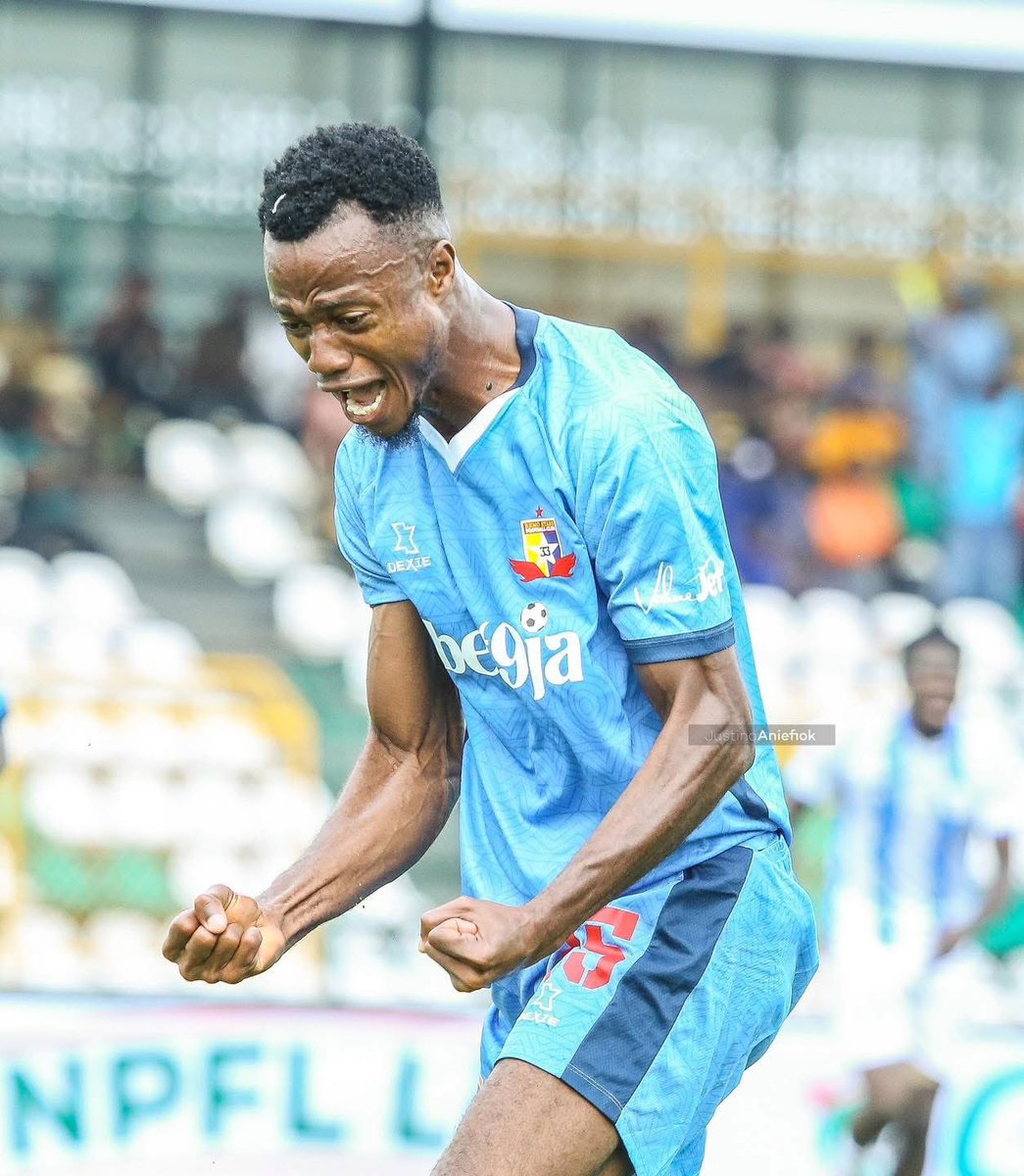 Omoruyi___'s tweet photo. ๐จ๐ฐ๐ช DONE DEAL
Tusker FC have signed Nigerian striker Victor Mbaoma from Remo Stars on a one-year deal.
The forward scored 14 league goals last season and will now feature in the CAF Confederation Cup with the Kenyan champions.
As per @Undisputed_Jsam
#NPFL #CAFCC #Kenya https://t.co/8BTwFO7FqJ