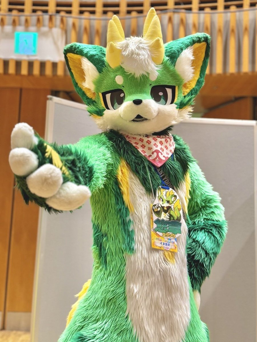 inugami_31's tweet photo. さあ、ボクと一緒に行こうよ！

 #ケモスク10
#FursuitFriday https://t.co/R1GhOukZub
