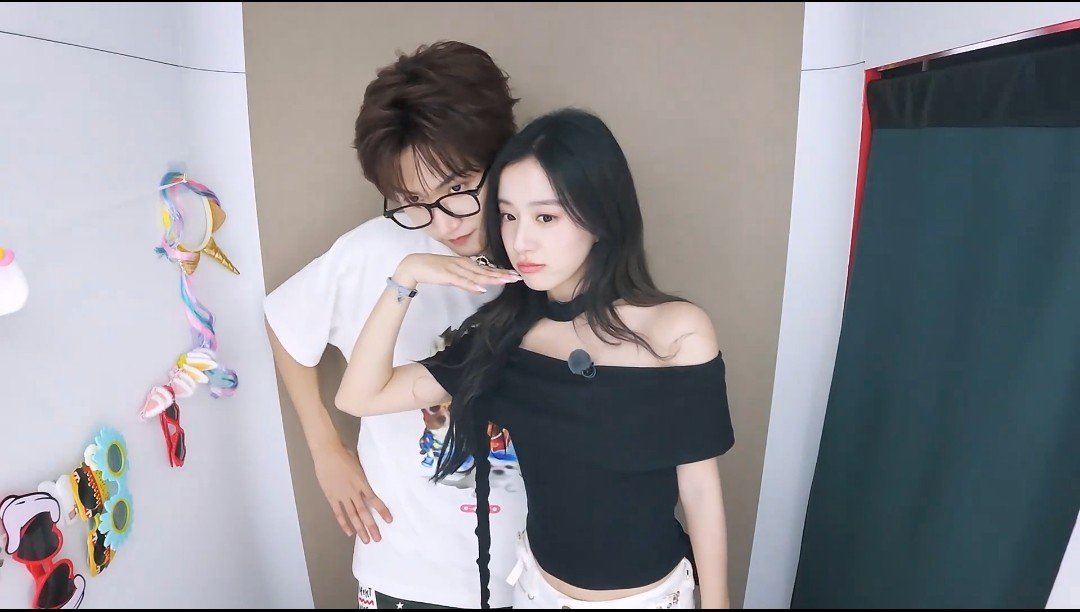 heartlesszekehu's tweet photo. them and their photobooth pictures together 📸🤍

#NeverEndingSummer #ZhouKeyu #BaoShangen https://t.co/glbSJytLWl