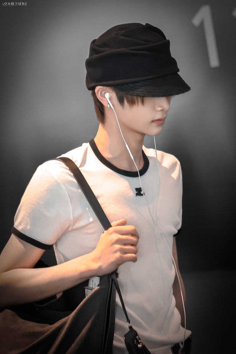 Yoyi_forxin's tweet photo. 260629 GMP🛬

#안신 #조우안신 
#ZHOUANXIN #アンシン #周安信 
#ALD1                                #ALPHADRIVEONE                               
#알파드라이브원 https://t.co/gxrmUhJHNq
