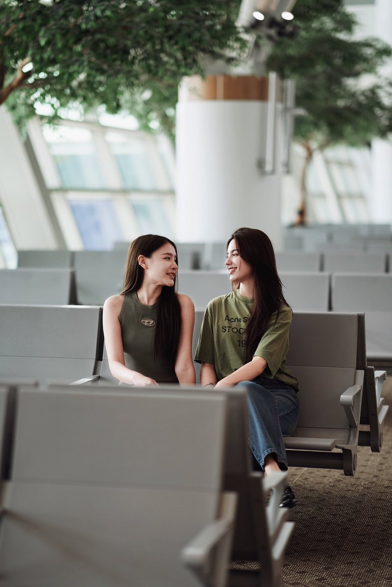 ryuwine_'s tweet photo. AAAAAAAA amei que elas foram viajar vestindo verde lesbico, muita representatividade essas duas viu kk

#shellypundao https://t.co/Dwu5mENr9f