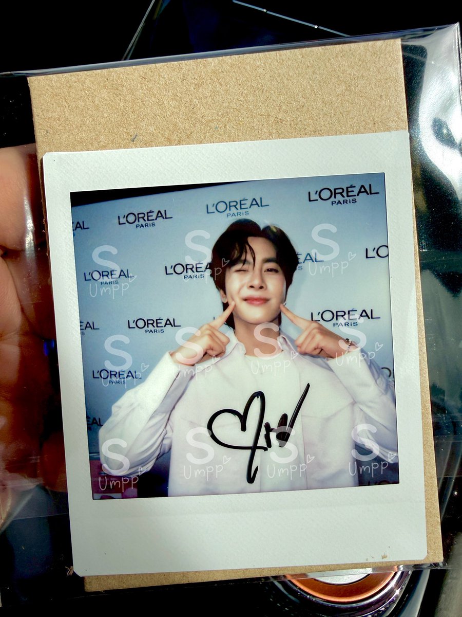 Umpp_s's tweet photo. มาแล้วววว น่ารักมาก😍🥰

#LOrealMatteLuminizingXMix
❝ #Mixxiw : @wixxiws ❞ https://t.co/nxdkU8MoDI