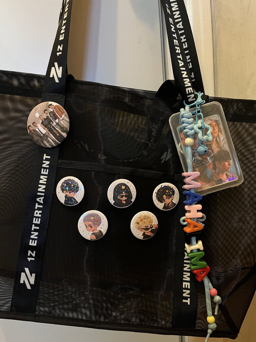 MMharljoy's tweet photo. Canβt wait to add the bandana on this one π©΅π
Share, support, donate here β‘οΈ https://t.co/cOtS4lXlZp
SLMT @supseerior for the pins and keychains π₯³
#SBandana
#SBandana2026
#BlueOceanForSB19 #FirstFilipinoAtLolla
#FirstAllFilipinoAtLolla
#MakeWavesWithSB19 #ATINSupport
#SB19 https://t.co/LTtWKFAqc1