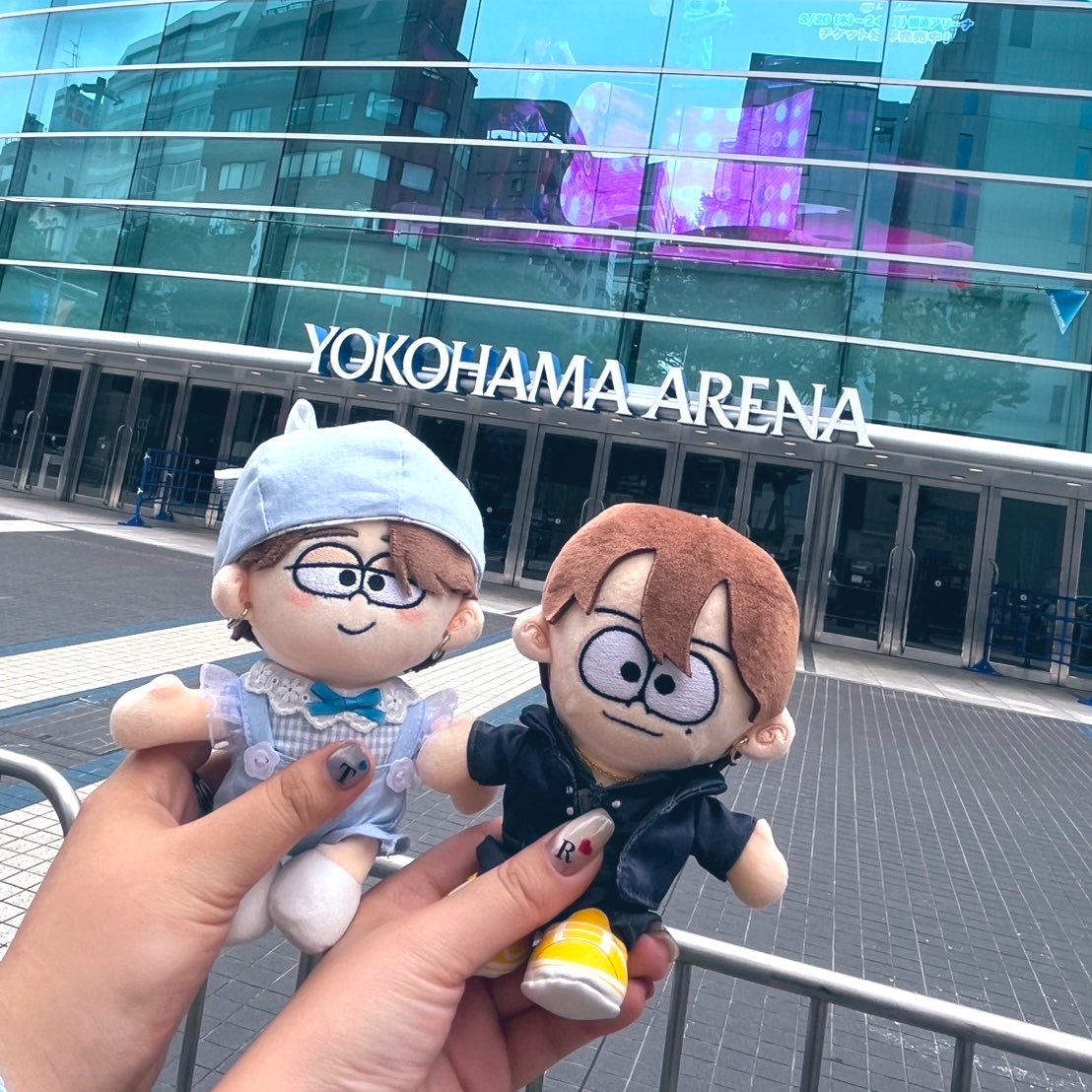 tera_na2's tweet photo. timelesz横アリ初日に
行って来ました😭🕰️🌈🩵
バクステ正面スタンド10列以内
という、素敵なお席でヤバかった😵‍💫‼️

めっちゃ近くてカッコよかった…
全員の視界に入れて全員と目が合ったと
思っている(図々しい🥹w)
真横にminutezでこれまたレア席w

#timelesz_episode2
#timelesz_MOMENTUM https://t.co/KX5cmycFsU