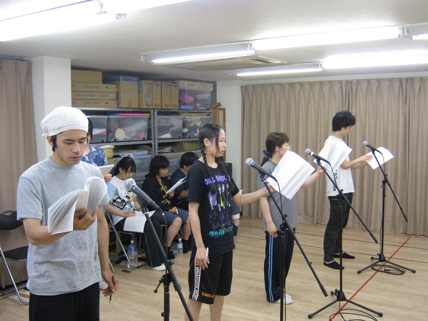 studioessence1's tweet photo. お知らせ！獣申ワークショップ夏の特別編
8月6日(木)18時～22時で「ガヤ録りワークショップ」を渋谷区の演劇施設で行います。
ガヤはどうやればよいのか？から始まって、3分越えの長尺ガヤまで稽古場収録をします。
参加は無料で誰でも参加出来ます。
特に男性を求めています！ https://t.co/IebphpvVfM