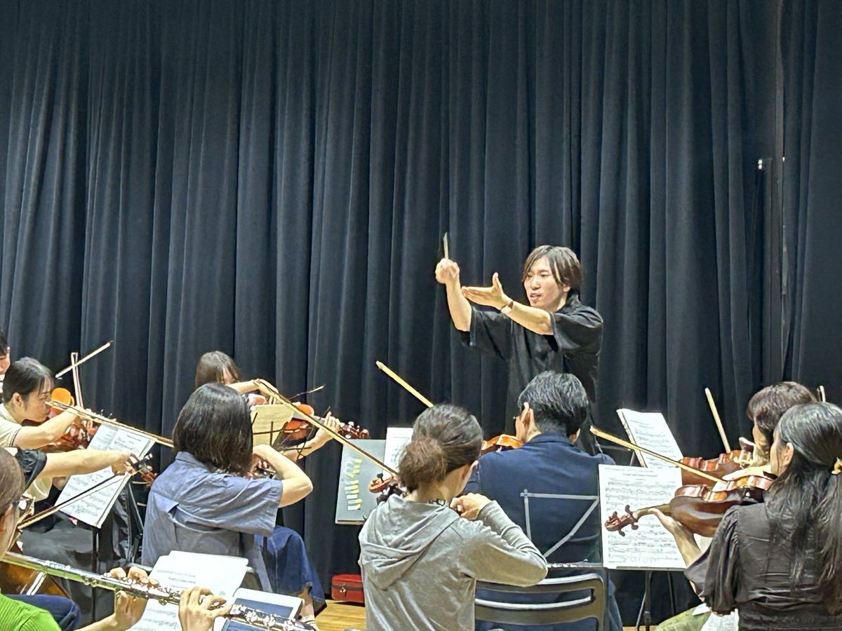 Nagoya_c_orch's tweet photo. 6月後半から第94回定期演奏会に向けて練習が始まっております。

先日はトリスタンとイゾルデ＆マーラー交響曲第5番のtuttiで、籔本繁倫先生にご指導いただきました♪ https://t.co/ovhzE5AAuw