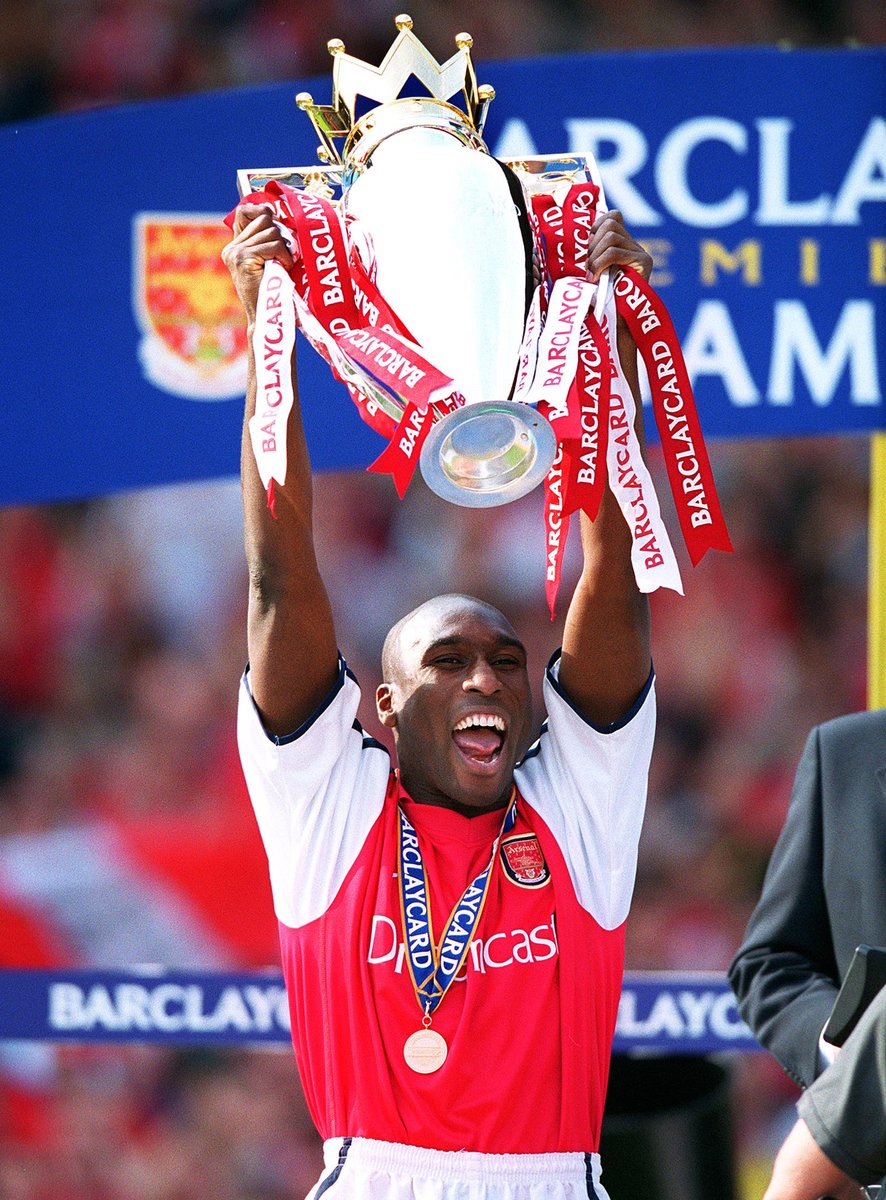 Arsenal's tweet photo. ⏪ 25 years ago today...

Sol Campbell became a Gunner 👊 https://t.co/1Ilvx5inyT