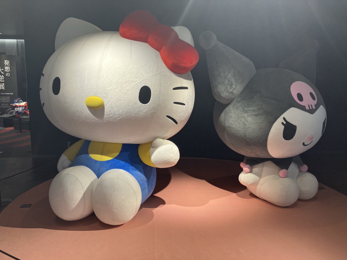 suzuka_event's tweet photo. Honda × Sanrio コラボ展示・体験 ＆ キャラクターグリーティング
「Honda RACING Gallery B1F」にて開催中！

【お知らせ】
7月3日(金)･4(土)のキャラクターグリーティング抽選券配布時間に、一部誤りがございました。お詫びして訂正いたします。

▼詳しくはこちら
https://t.co/kPIZ4traVk
#鈴鹿8耐