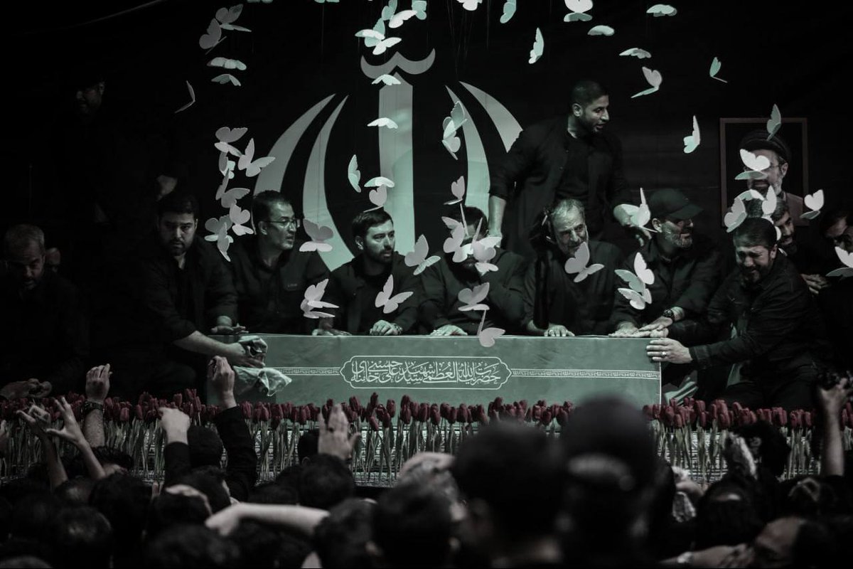 fateme_8941's tweet photo. آقاجان!
اگر می‌توانی بمانی، بمان…
عزیز دلم.... 😭

#باید_برخاست
#آقای_عزیز_ما https://t.co/rg9qSwIRsa