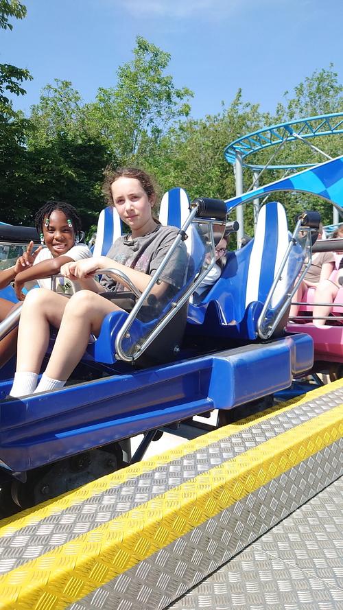 puller_memorial's tweet photo. Year 5 &amp; 6 had an amazing time on their two-night residential at Gulliver's Land! 🎢☀️

From thrilling rides to an epic water fight 💦, it was a trip full of fun, laughter and memories. Well done to all our pupils for representing the school so brilliantly! 💚 https://t.co/ocRfL8QBfP