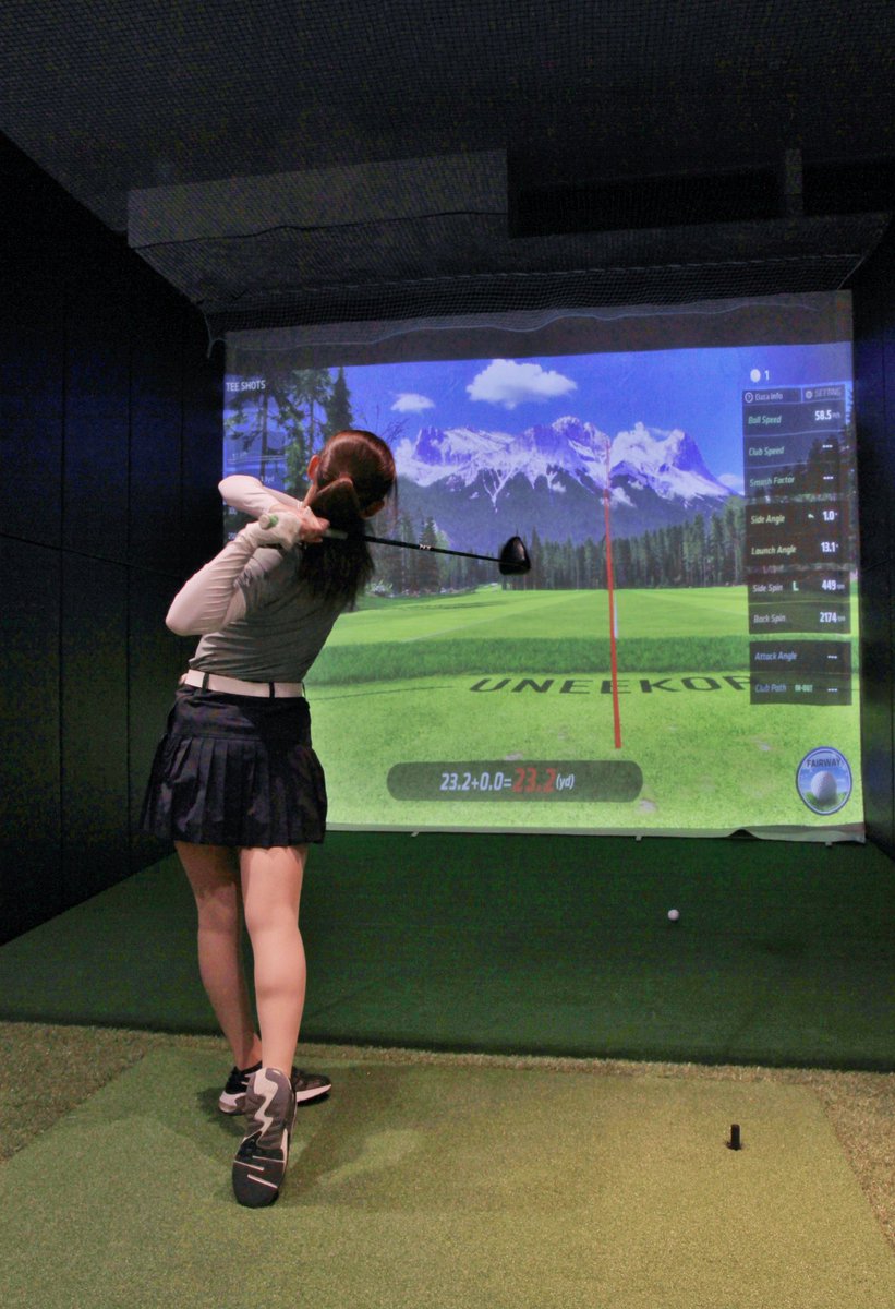 golflabo_square's tweet photo. 仙台市の屋内ゴルフスタジオ、ゴルフラボスクエアです。
グランドオープンに向けてスタッフ一同奮闘しております（現在はプレオープン中）

効率的に上達したいならAIシミュレーターの使用がオススメです。
実在のコースを回れる
『ラウンドモード』で爽快プレーも♪

体験予約も受付中です！ https://t.co/n7ioQ7vZA8