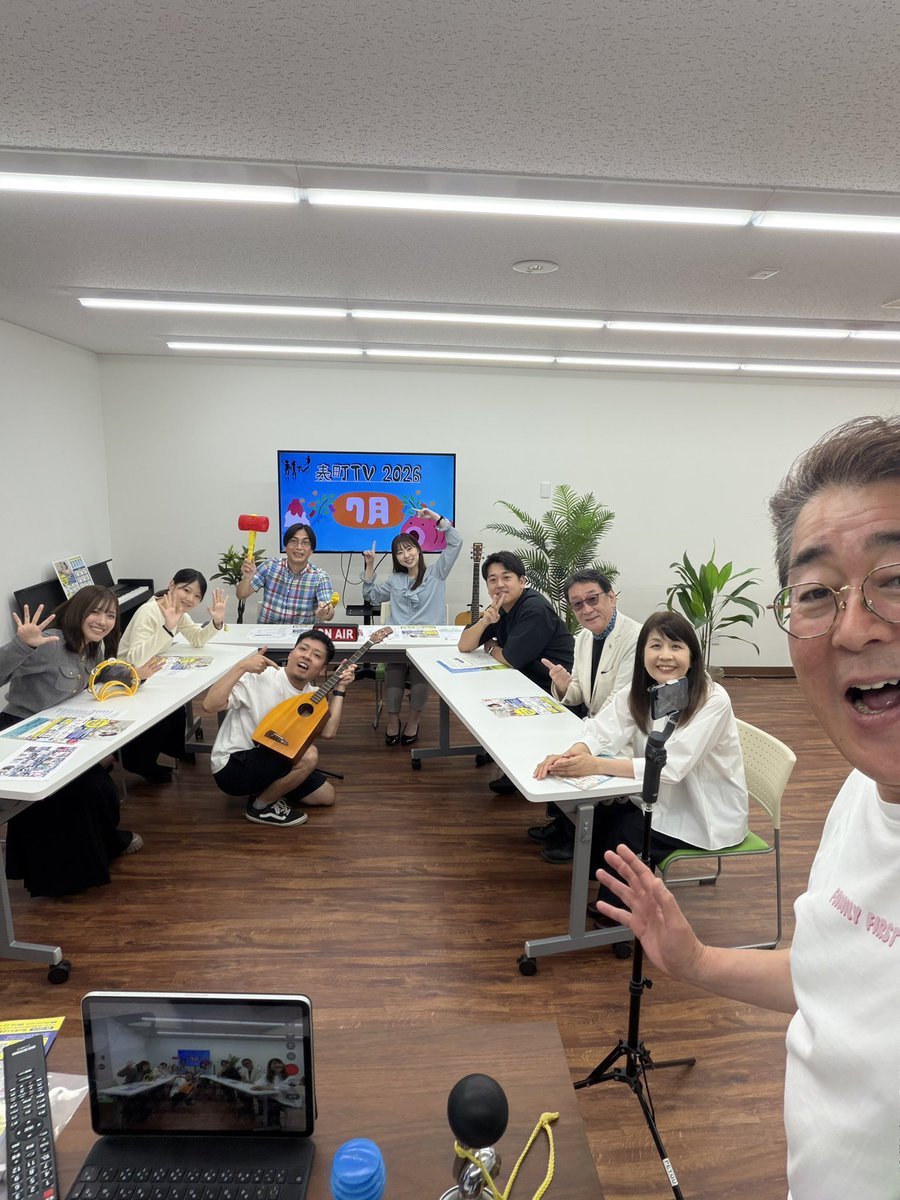 TKimito's tweet photo. 岡山の大学生たちと制作している表町TV7月号の収録がありました。昨日から公開されています！#表町TV #岡山県　#多賀公人　#アナウンサー https://t.co/ZHR6HxluEl