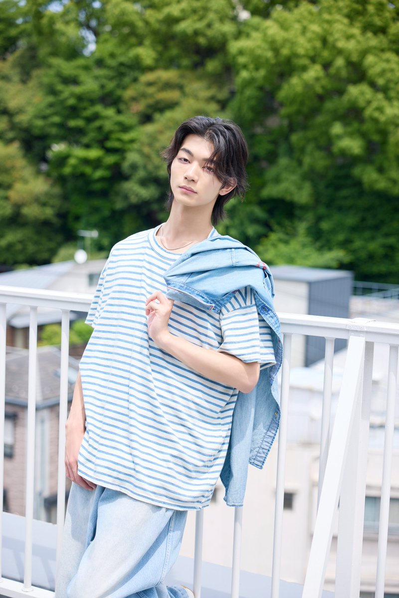 Auditionblue's tweet photo. みなさまおつかれさまです🙇‍♂️

#雑誌butter05🧈フェスタ🥁

まだまだアザーカット大放出は続きます‼

本日のトップバッターは、#吉澤要人（#原因は自分にある 。）さん📷

🛒ご購入は👇
【HMV限定版表紙&amp;ポストカード】
https://t.co/Bw9xwhvBW0

(撮影= #佐野円香/インタビュー=#東谷好依) https://t.co/GVVxCXsqeD