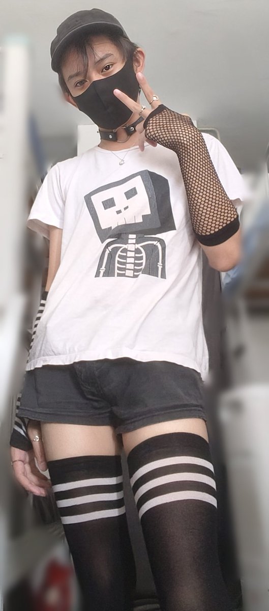 Nico_Hail302020's tweet photo. #FemboyFriday :3 https://t.co/JiIz1WE4Wj