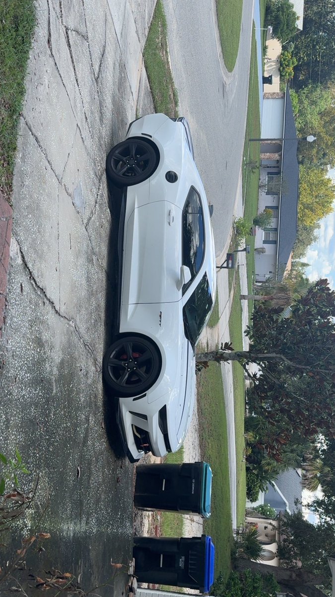 NSFWAlex_x's tweet photo. So I drive the white Camaro.. yea it’s a sports car blah blah. Today while out driving this black (UNMARKED BULL SHIT) black Camaro was reving and tryna “race” me today and well me being me never raced but played around with him.. yea well he FUCKING PULLED ME OVER part comments https://t.co/6loEVKmtOn