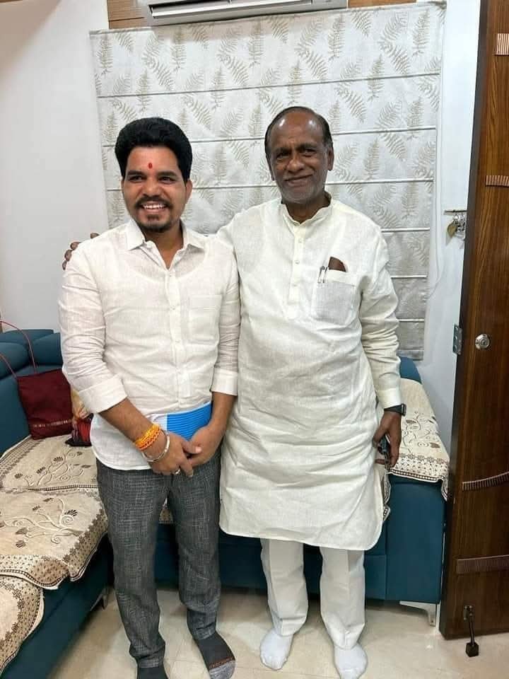 Vankadoth_Kumar's tweet photo. Birthday greetings to Shri @drlaxmanbjp ji, MP RajyaSabha and OBC Morcha National President of Bharatiya Janata Party (BJP). 
I pray to Prabhu Shri Ram to bless you with good health and a long life 💐

@BJP4Telangana @bandisanjay_bjp @kishanreddybjp https://t.co/3LKSZw15Vu