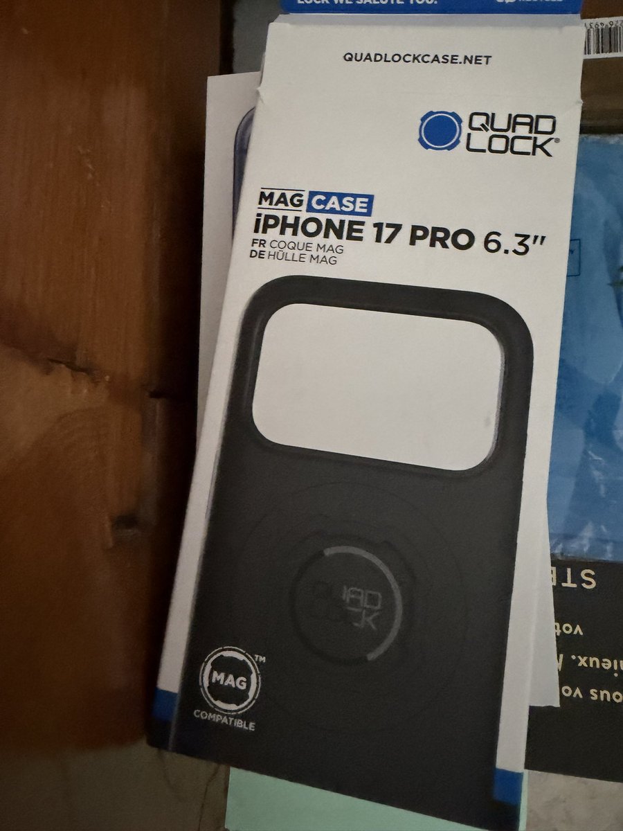 olivierDM's tweet photo. @QuadLockCase

Hello,

My iPhone 17 Pro does not charge via MagSafe when I use your Moto phone case. Could you please help me resolve this issue?

Thank you very much. https://t.co/0HxiRrbw0R