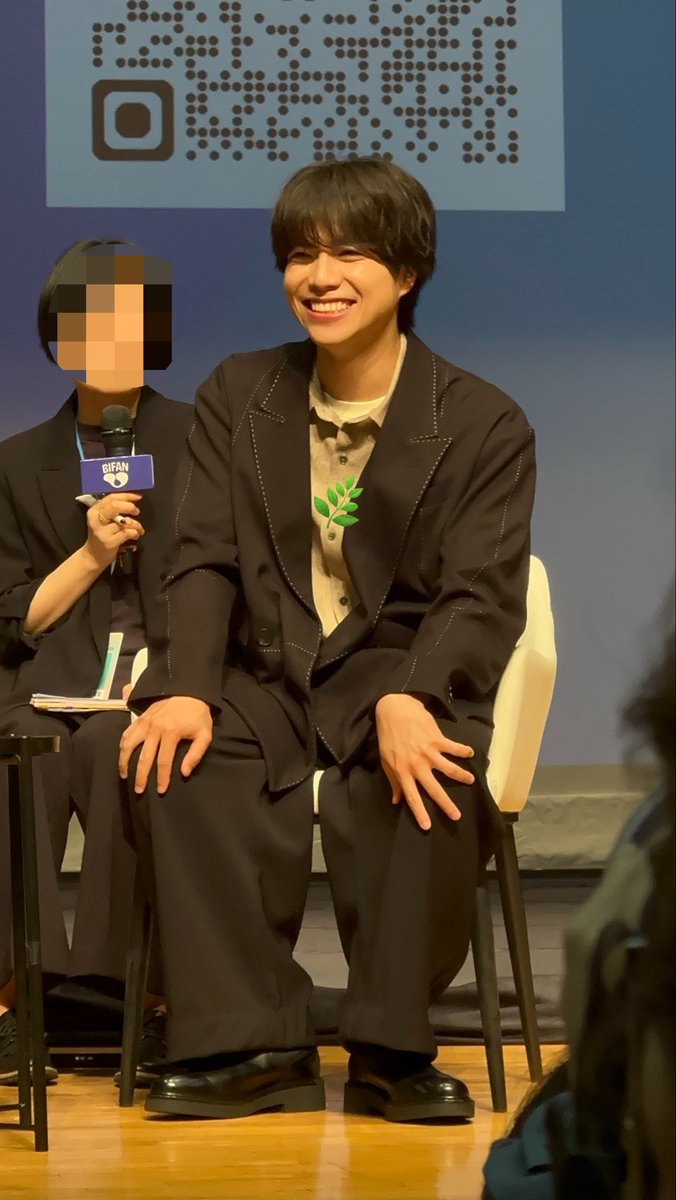pilgreenery's tweet photo. 눈에 별 박은 건 기본이고 여름날의 햇살보다 환하게 웃음 그러면 저는 진짜 어떡하면 좋을까요...... https://t.co/LjlphwOkY1