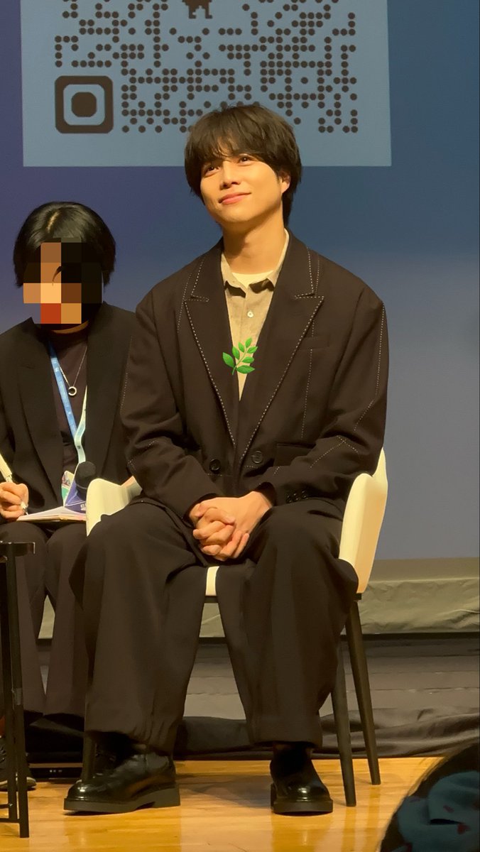 pilgreenery's tweet photo. 눈에 별 박은 건 기본이고 여름날의 햇살보다 환하게 웃음 그러면 저는 진짜 어떡하면 좋을까요...... https://t.co/LjlphwOkY1