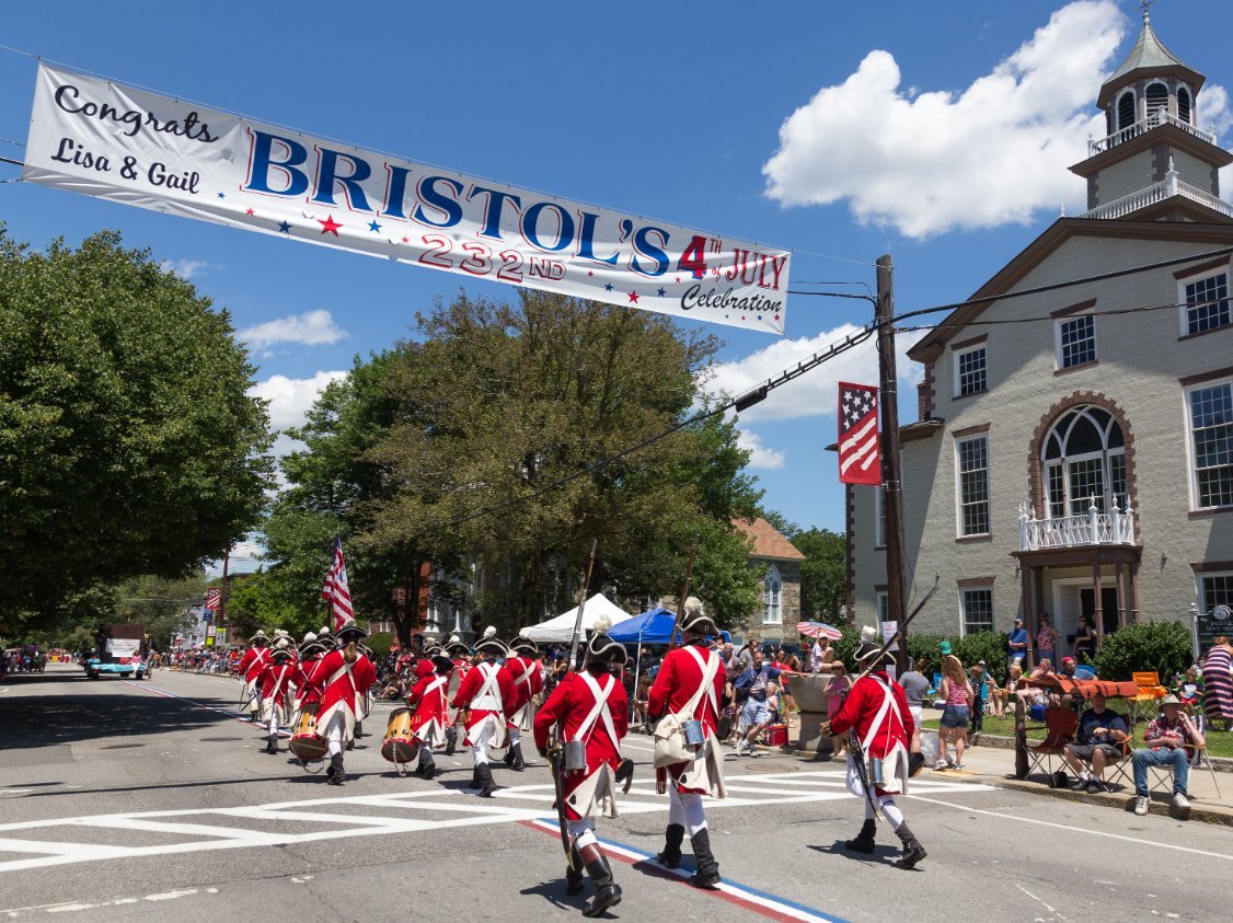 TimelessTrvlr's tweet photo. Bristol, Rhode Island belongs on every 4th of July list.

Home to the nation’s oldest continuous Independence Day parade, it celebrates the holiday with tradition few towns can match. https://t.co/YuIlZD7Kas