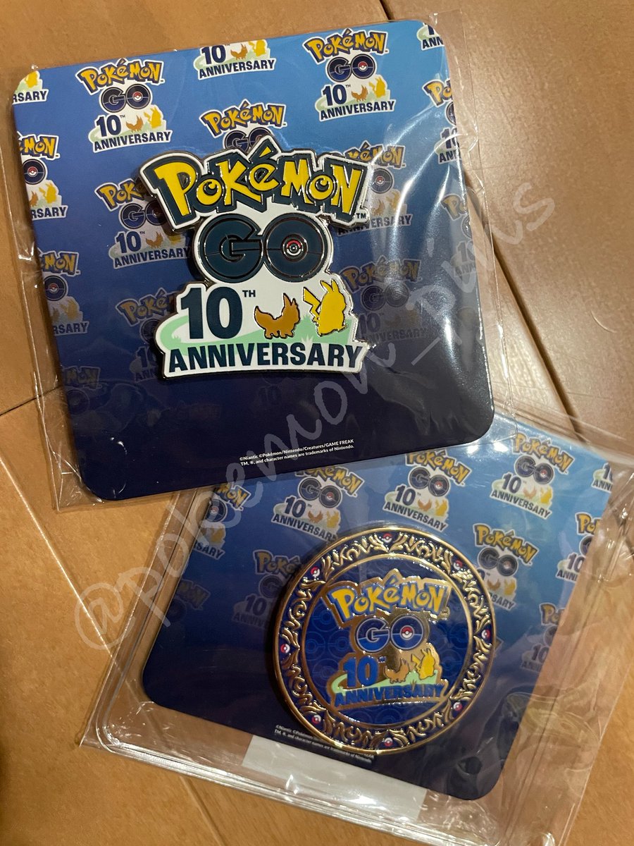 在庫復活の日に届くのもなんだかだけど ポケモンGO10周年ピンズGETだぜ
