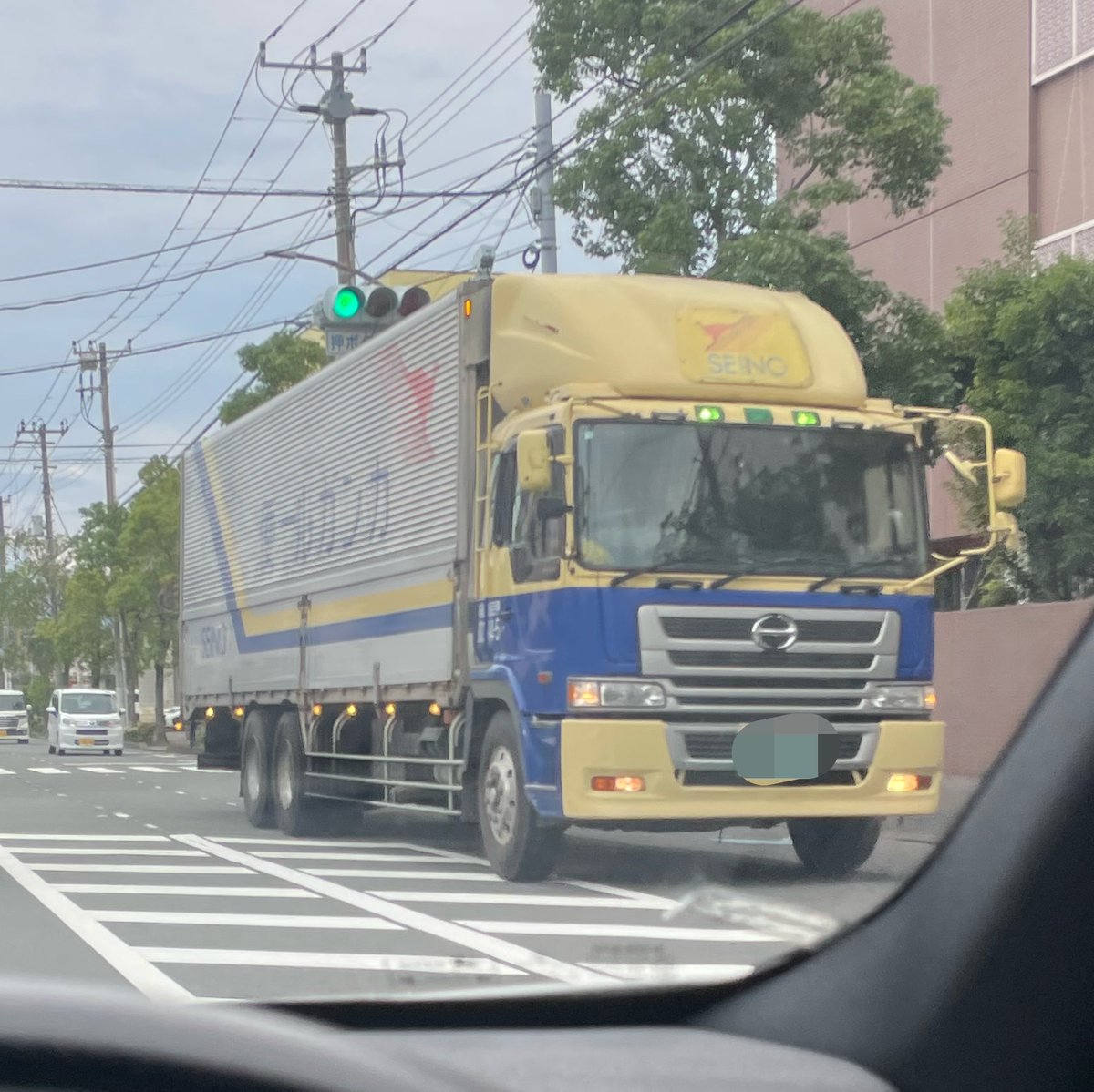 volvo2412's tweet photo. 西濃のドルフィンももう見なくなるのかな… https://t.co/x90LMWNDU1