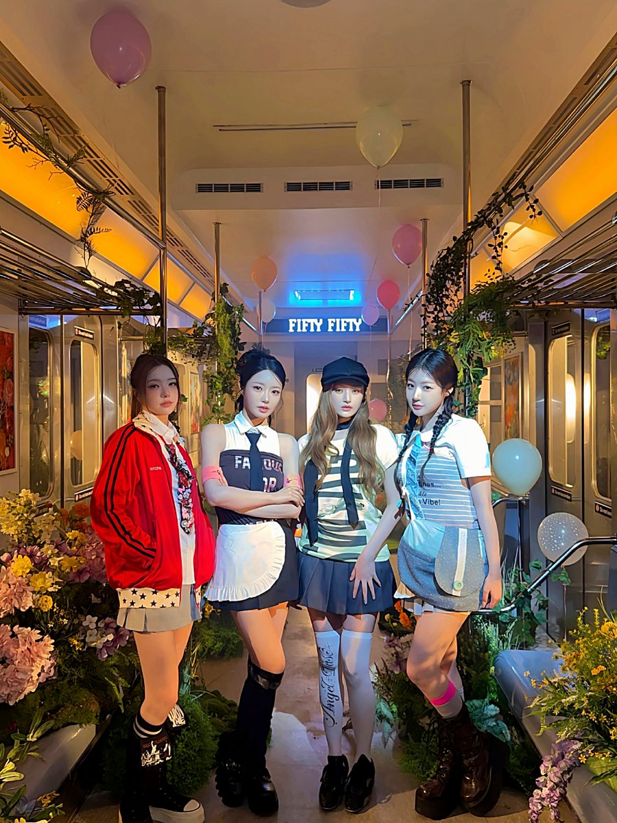 tweny5020's tweet photo. [📸] 260620 Studio AZeed 완료

😎🙌❌💨

#4k #FIFTYFIFTY #피프티피프티
#Like_a_Bubble #Nstop
#Imperfect_Iamperfect https://t.co/A811GcF65K