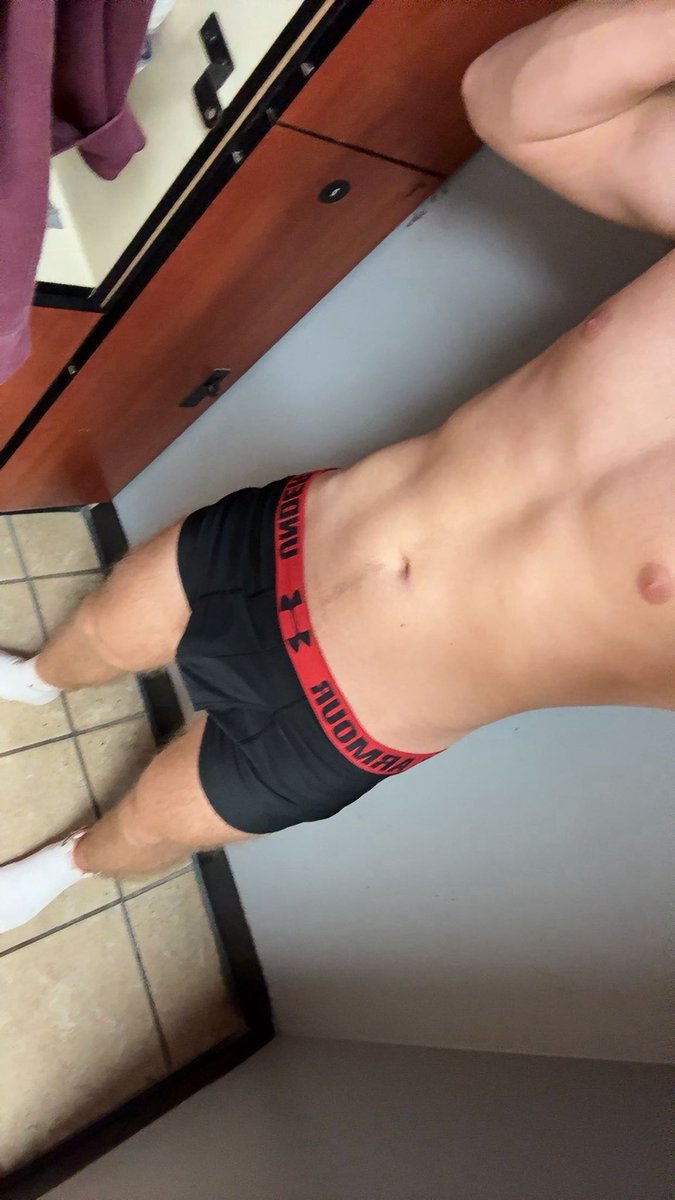 nuttbru's tweet photo. locker rooms get me so horny https://t.co/YNPX1Gva5T